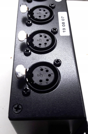Sunricher SR-2100AMP-RDM-8CH-5 – 8-kanałowy DMX/RDM Splitter